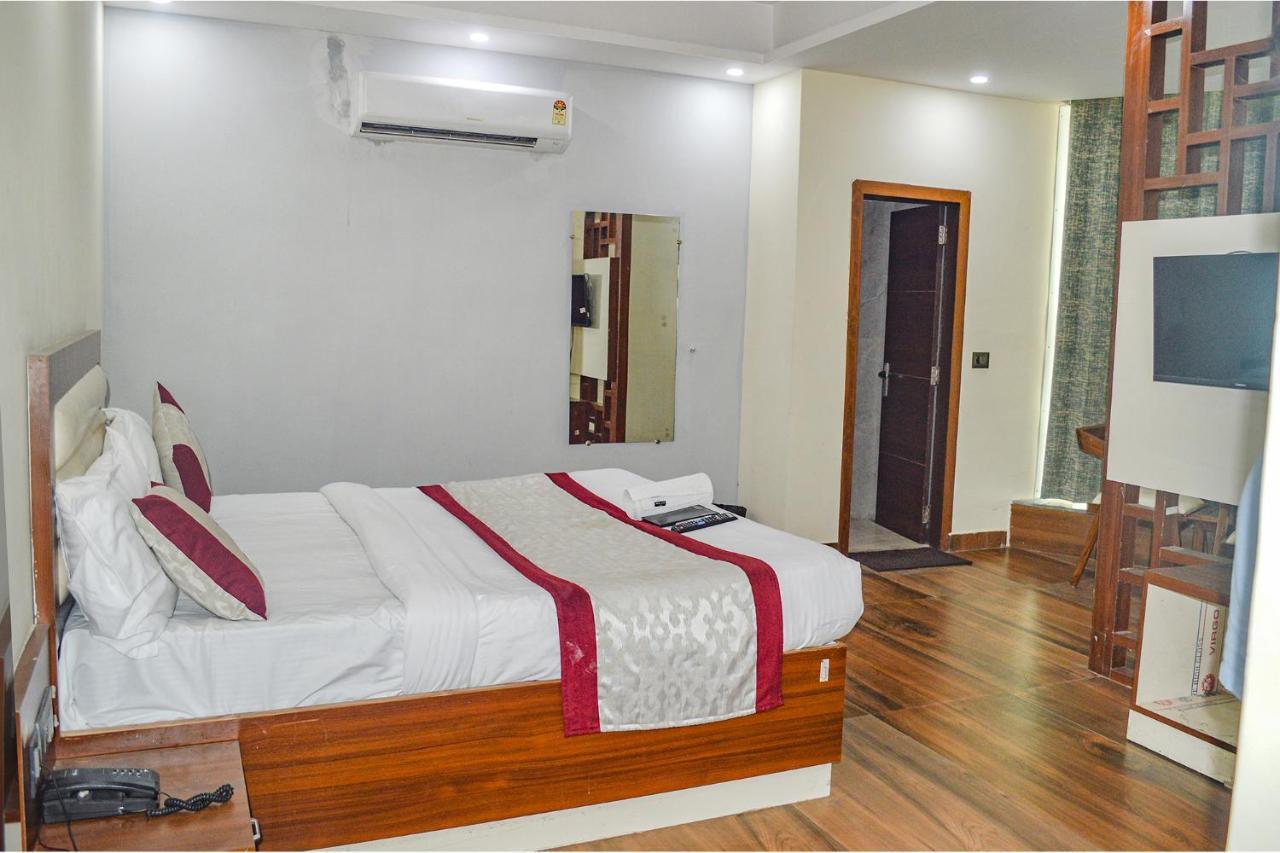 Fabhotel The Golf Inn Νόιντα Εξωτερικό φωτογραφία