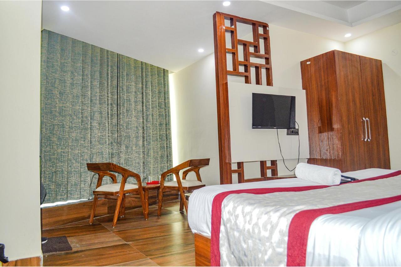Fabhotel The Golf Inn Νόιντα Εξωτερικό φωτογραφία
